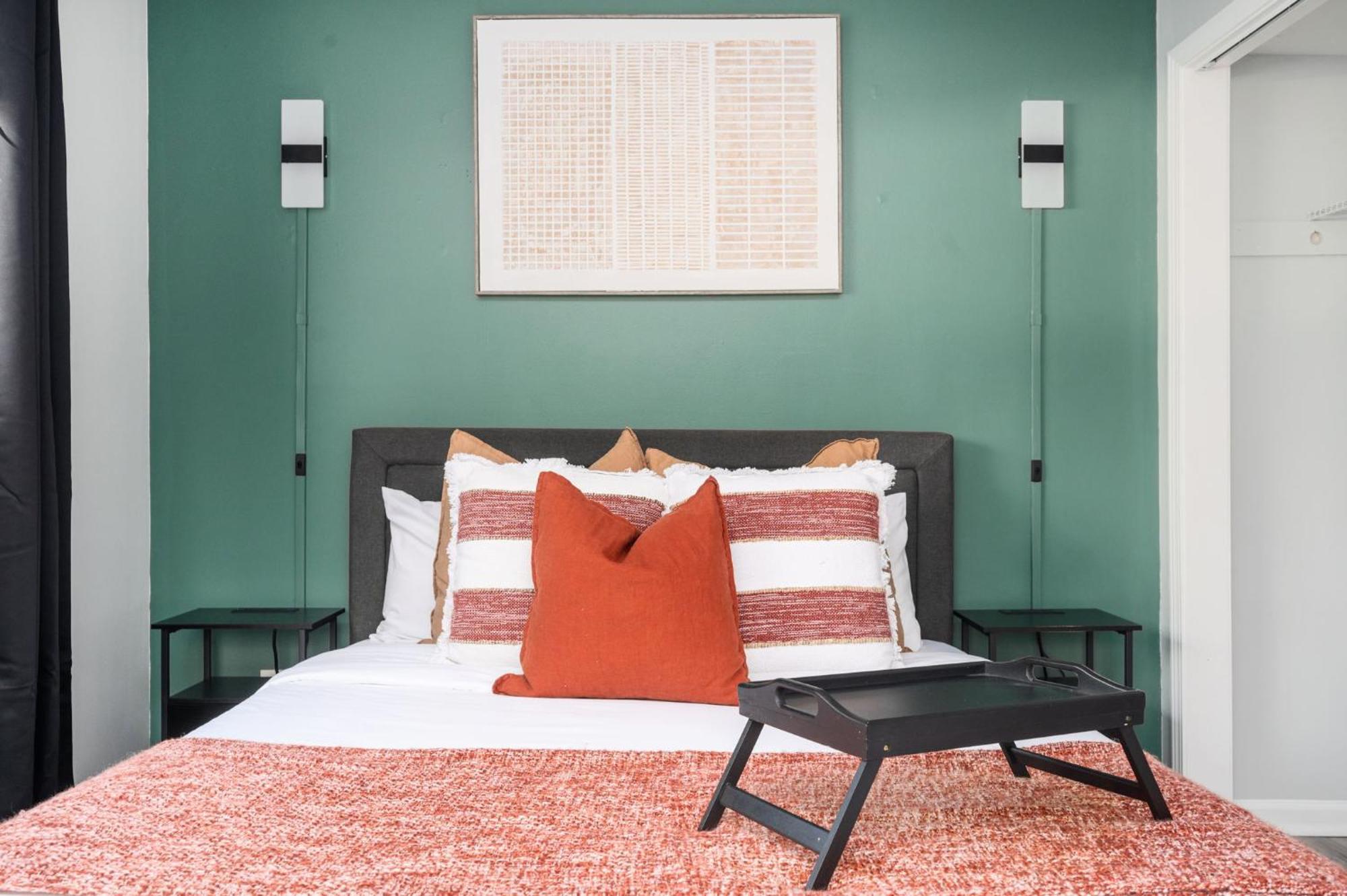 Quiet & Quaint Apartment, 5 Mins To Airport And 15 Mins To Downtown アトランタ エクステリア 写真
