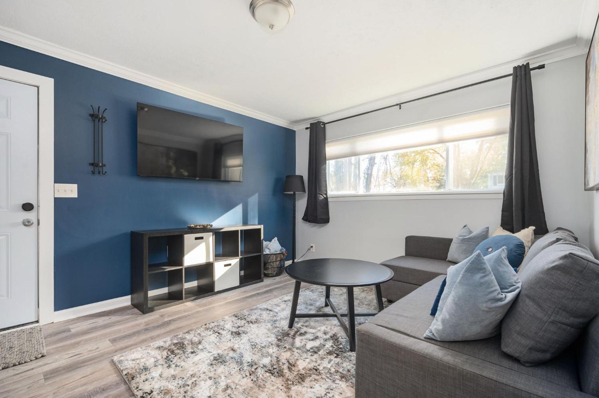 Quiet & Quaint Apartment, 5 Mins To Airport And 15 Mins To Downtown アトランタ エクステリア 写真